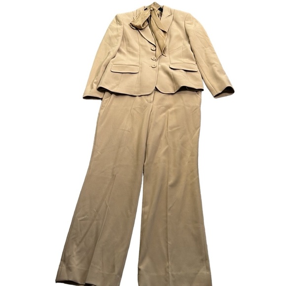 Ann Klein tan camel pantsuit size 10p career  work - Picture 3 of 13